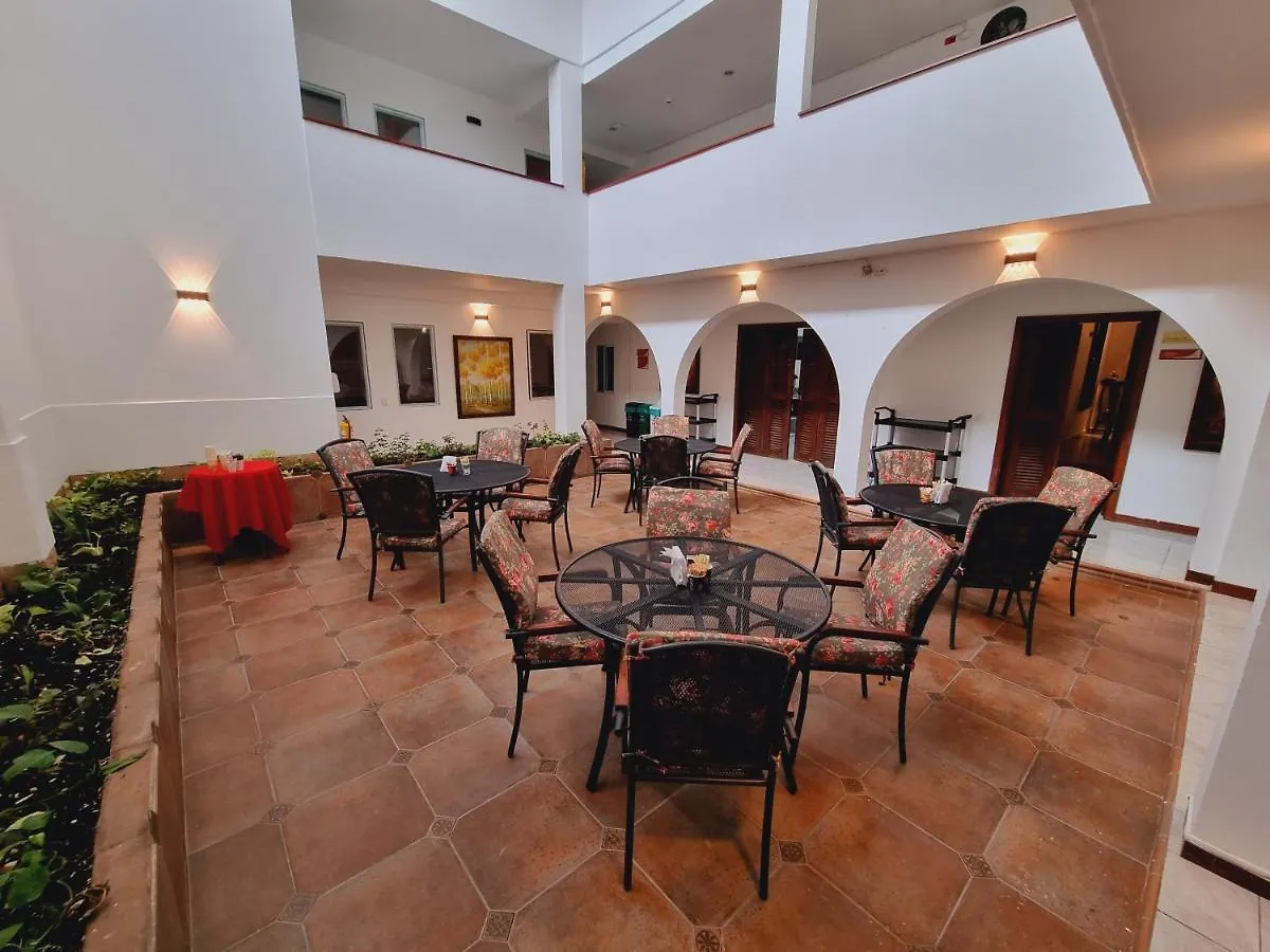 Hotel Karlo Cali