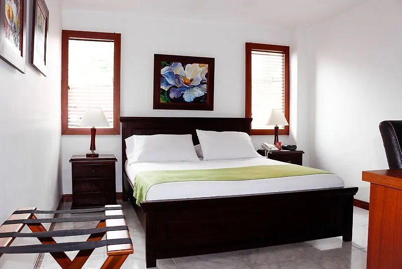 Hotel Karlo Cali 3*,  Κολομβία